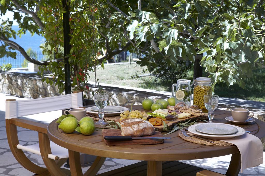 לאסי Avra Private Suites מראה חיצוני תמונה