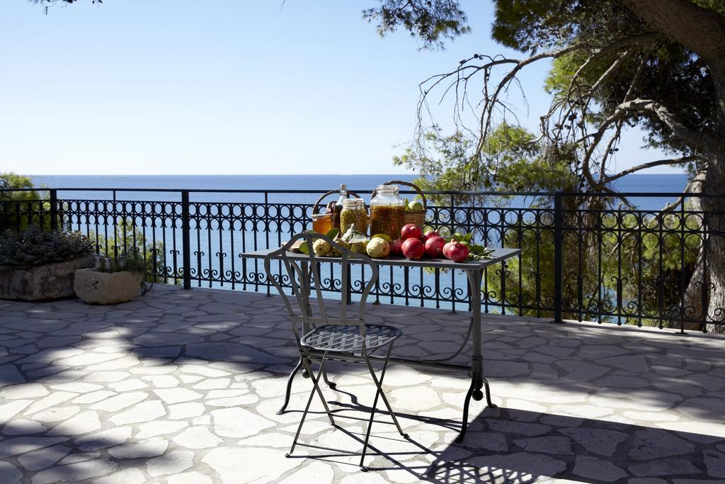 לאסי Avra Private Suites מראה חיצוני תמונה