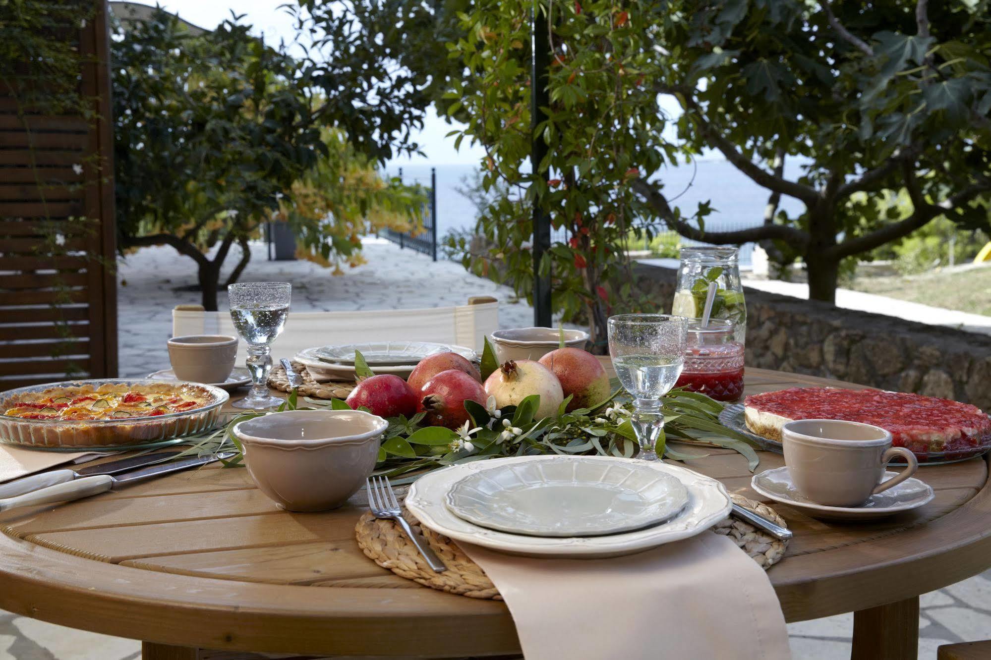 לאסי Avra Private Suites מראה חיצוני תמונה