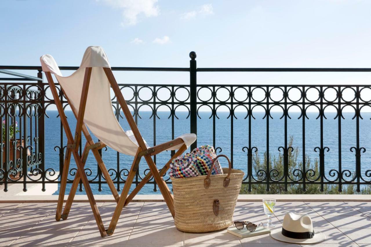 לאסי Avra Private Suites מראה חיצוני תמונה