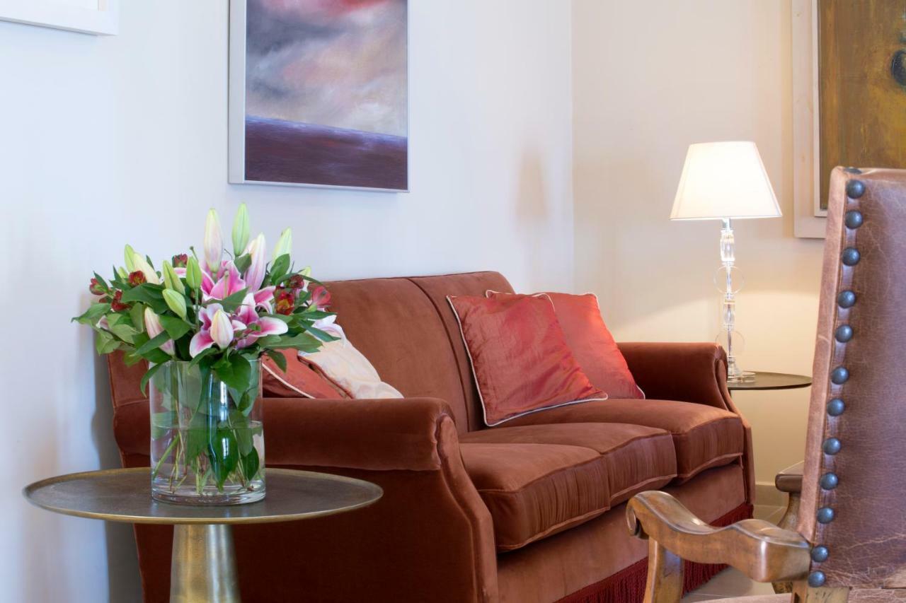 לאסי Avra Private Suites מראה חיצוני תמונה