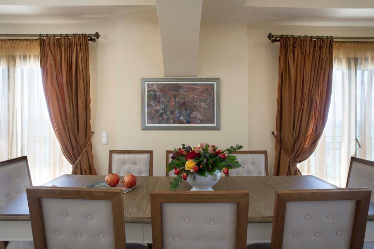 לאסי Avra Private Suites מראה חיצוני תמונה