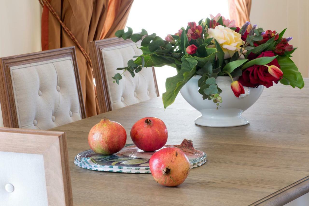 לאסי Avra Private Suites מראה חיצוני תמונה