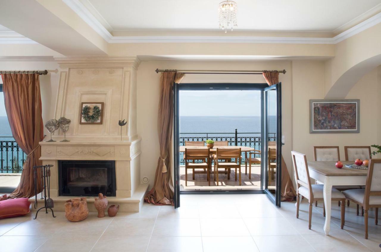 לאסי Avra Private Suites מראה חיצוני תמונה