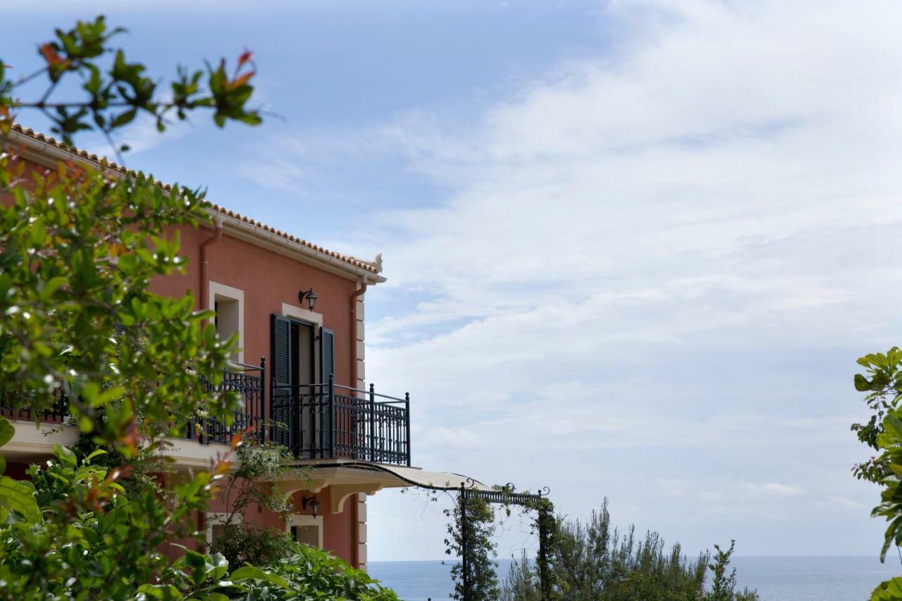 לאסי Avra Private Suites מראה חיצוני תמונה